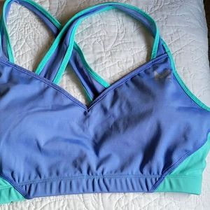 Sports bra